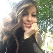 Nativa en España, ofrezco clases de castellano a personas del rango entre infantil, primaria y secundaria (segundo de la eso)